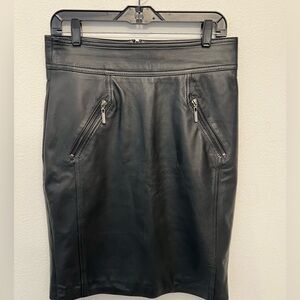 Le Lis Blanc Deux - Black Leather Skirt - Size 42 - Brazilian Designer Classic